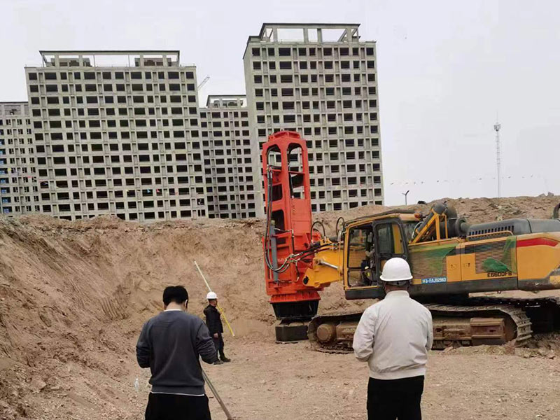 150千焦高速液壓夯實機 150千焦高速液壓夯實機