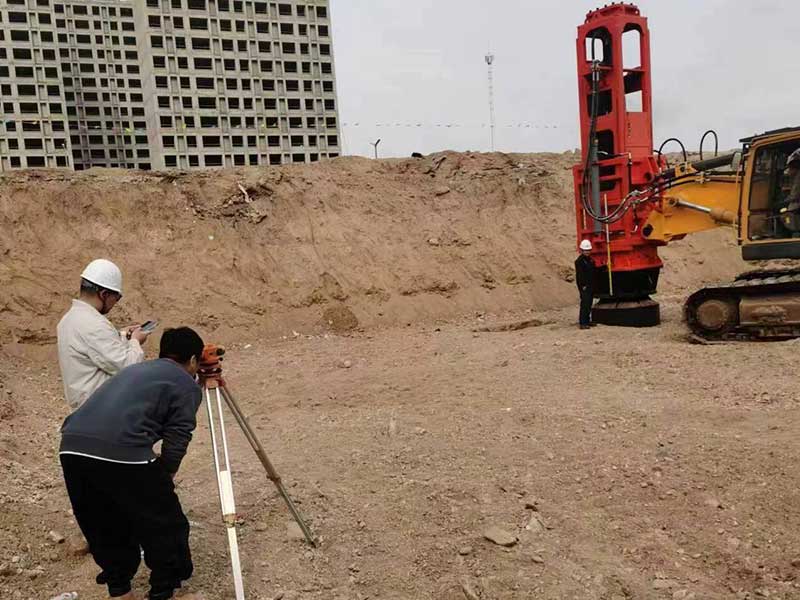 高速液壓夯實(shí)機(jī)HC150助力江蘇南京萬(wàn)科城樓盤房建地基基礎(chǔ)夯實(shí)處理 高速液壓夯實(shí)機(jī)HC150助力江蘇南京萬(wàn)科城樓盤房建地基基礎(chǔ)夯實(shí)處理